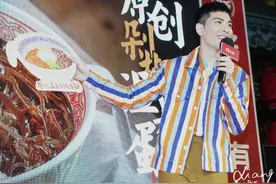 果然是“雨神”！萧敬腾到成都开面馆，还表示想住这里图片