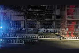 直击｜火已被扑灭！北京798艺术区里一楼发生火灾