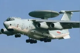 台媒：台周边有2架解放军空警2000 及美军侦察机加油机图片