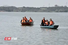 沅江重建生态经济 琼湖渔场下岗十年职工重回“大家庭”图片