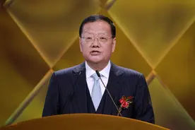 凤凰卫视刘长乐时代落幕，紫荆文化联手“赌王”之女接盘，凤凰何时涅槃？图片