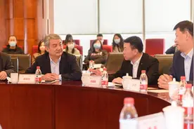 东航集团党组宣传部前往环球网全球传播基地考察图片
