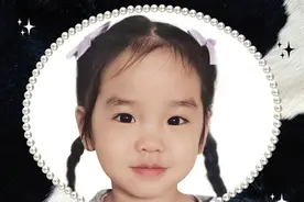 黄英晒童年照与女儿对比 感慨遗传基因太强大图片