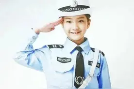新中国初代公安民警穿的竟然是军装？盘点中国警察制服如何变迁图片