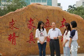 听老院长讲校史 传承广东医精神图片