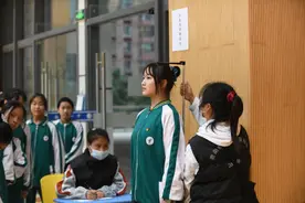 日媒介绍中国人执着于身高，但别被营销广告带偏了图片