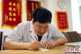 内蒙古医生走红网络：“漫说”医疗科普知识图片