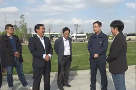 副市长范勇到镇平县调研第十七届玉雕文化节筹备工作图片