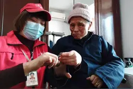 提供“从头到脚”的服务……长护险护理员是一份怎样的高薪职业图片