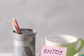 民政部：老年人福利补贴制度将进一步完善图片