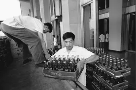 「图集」可口可乐宣布涨价：“肥宅快乐水”的40年中国记忆图片