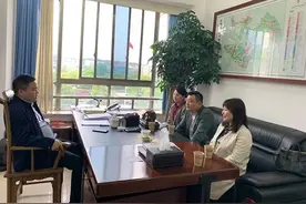 芦淞区副区长刘正午督办古树养护工作图片