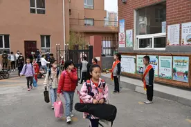 刚刚，沈阳多所学校上学时间有变化图片