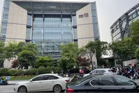 再因“减配”被维权，上海申能首个住宅项目被业主疑“蓄意欺诈”「区域楼市调查」图片
