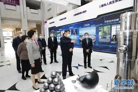 总书记检阅的这项清华科研成果，团队领军者是民盟中央副主席图片