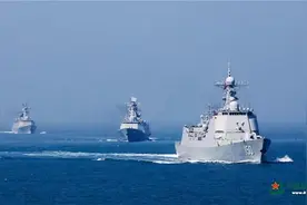 解放军报：挺进深蓝强本领 列阵大洋砺精兵图片