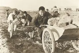 防城港以战备港兴建：建码头开辟援越抗美海上通道图片