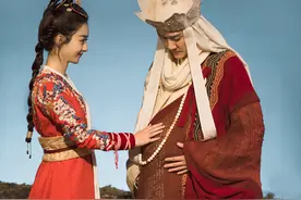 “御弟哥哥”“国王陛下”终究无法共白头！因《女儿国》生情的冯绍峰赵丽颖是这样走到一起的图片