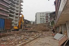 拆违清障，助力打通康王路下穿流花路隧道图片