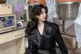 时尚是个圈！老式妈妈卷发受追捧，上海70年老式理发店成网红店视频封面