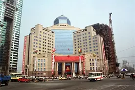 “烂泥渡”里长出的“国际金融城”图片