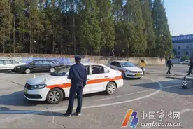 用照片签到 海曙部分驾校因学时造假被减少培训名额图片