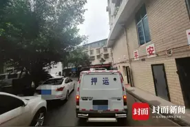 悲剧！运钞枪支走火，押运员被同事击中身亡图片