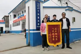 赌气！东北23岁小伙儿与父母吵架离家出走三年，如今在江都沦为“流浪汉”……图片