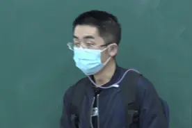 插着胃管上讲台！他坚持了3个月，只为这个承诺……图片