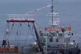 我国渔船在索马里海域感谢海军第37批护航编队保驾护航视频封面