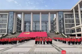 广州大学师生“沉浸式”学党史 让党史学习教育更鲜活图片
