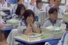 老师讲《与妻书》学生泪崩：感到很欣慰视频封面