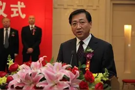 马崇贤任中国航空集团总经理图片