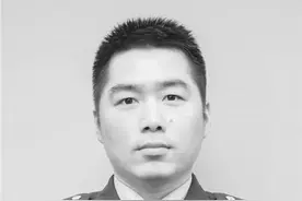 致敬！丰晨敏、汤伟佳两位同志在灭火救人行动中壮烈牺牲图片