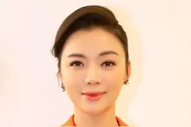 陈思思献唱《奋斗进行曲》礼赞新时代的奋斗者图片