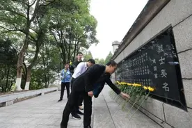 一座丰碑 见证鹰厦铁路发展图片