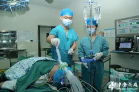 肺里洗出“牛奶”来图片