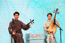 吴韵一家亲，为何越来越多年轻人拖家带口走进剧场听评弹？图片
