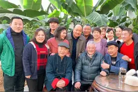 宋小宝《刘老根4》演老宋头，林更新和赵本山女儿演情侣图片