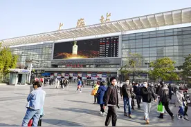 “五一”出行意愿强烈，铁路上海站预计日均发送旅客40万图片
