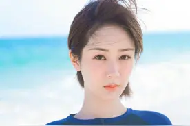 冲浪速度好快！杨紫在线发“就是玩”热梗图片