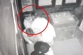 107秒丨男子玩密室逃脱被扮“鬼”女子咬伤 双方已调解道歉图片