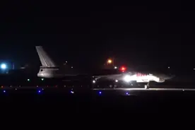 暗夜出击！东部战区轰炸机团远海突击训练视频封面