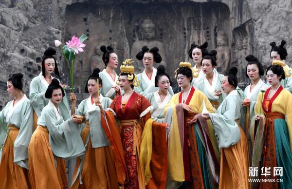 国宝“复活”记——真人版龙门石窟《帝后礼佛图》是怎样“炼”成的