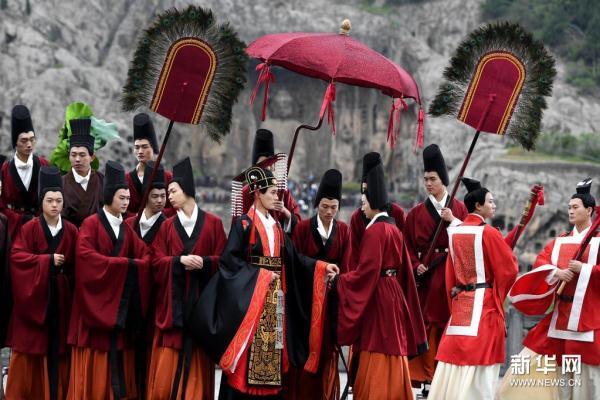 国宝“复活”记——真人版龙门石窟《帝后礼佛图》是怎样“炼”成的