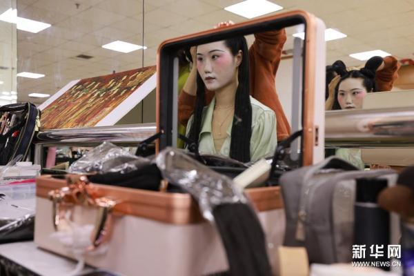 国宝“复活”记——真人版龙门石窟《帝后礼佛图》是怎样“炼”成的