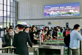 多方向车票售罄，松江南站“五一”将迎大客流图片