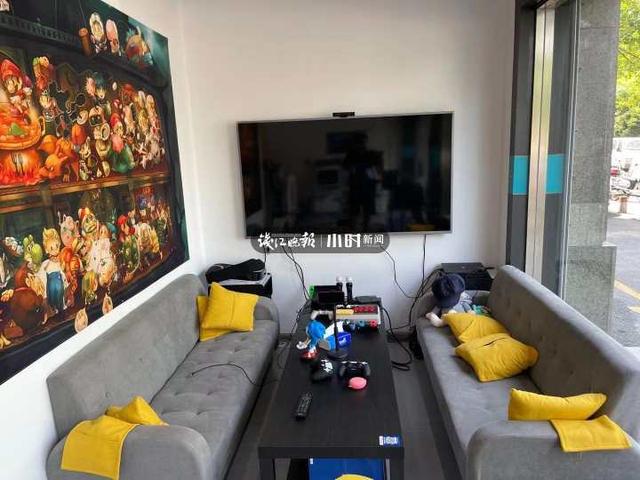 小时小店｜这台游戏机当年能抵一套房？男人们，你们的“快乐星球”也许在这里