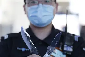 “五一”坐火车，行李里千万别出现这些东西图片