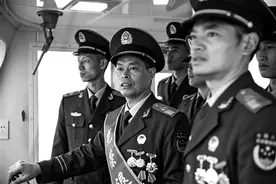 三十年青春，八百里洞庭图片